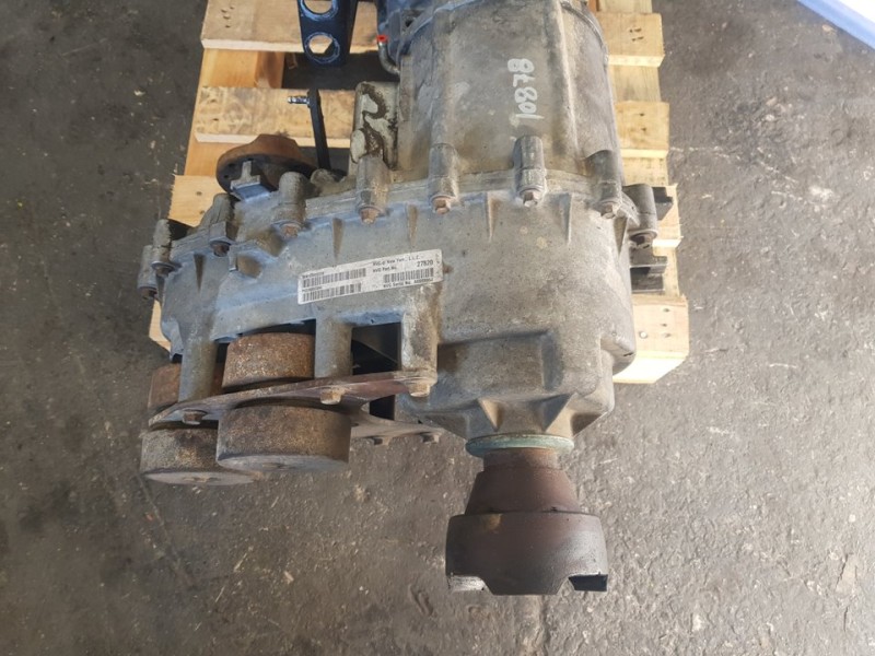 Recambio de caja transfer para jeep gr.cherokee (wj/wg) 3.1 td laredo referencia OEM IAM P52098873AC AE559954 