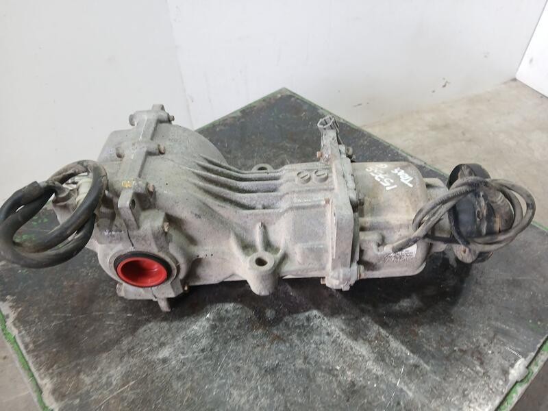 Recambio de diferencial trasero para dacia duster ambiance 4x4 referencia OEM IAM 383002A01A  