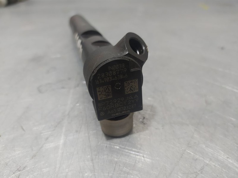 Recambio de inyector para mercedes-benz clase c (w205) lim. 2.1 cdi cat referencia OEM IAM A6510703287  IN003828308779