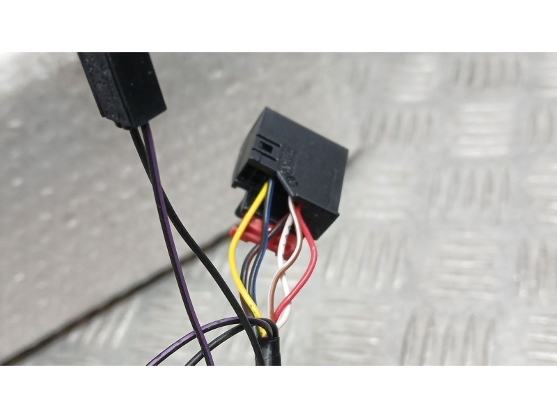 Recambio de retrovisor derecho para audi q3 (8ub, 8ug) 2.0 tdi quattro referencia OEM IAM 8U1857410F ELECTRICO 6 Y 2 CABLES ROZA