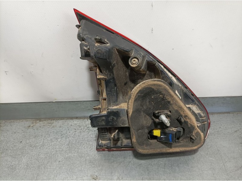 Recambio de piloto trasero derecho para peugeot 2008 (--.2013) style referencia OEM IAM 9814757180  INTERIOR