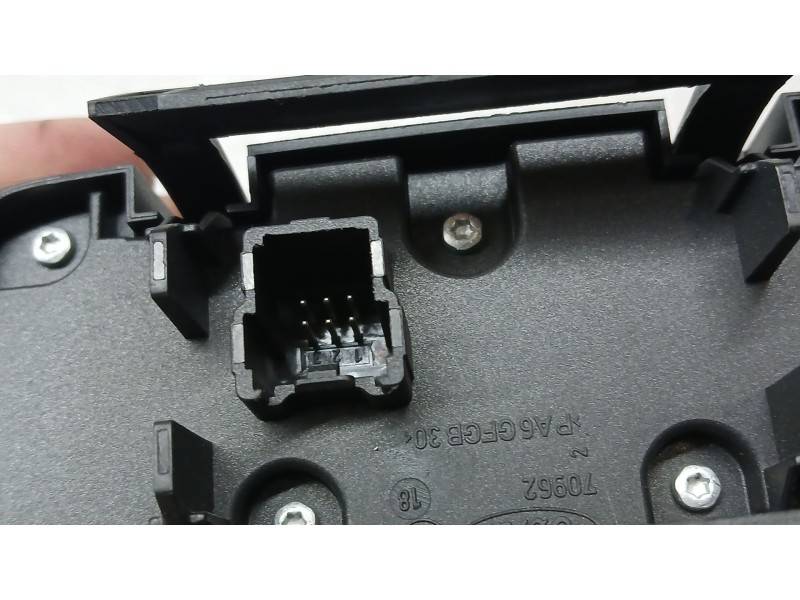 Recambio de mando luces para ford mondeo iv (ba7) 2.0 tdci referencia OEM IAM 6G9T13A024CE  04066444