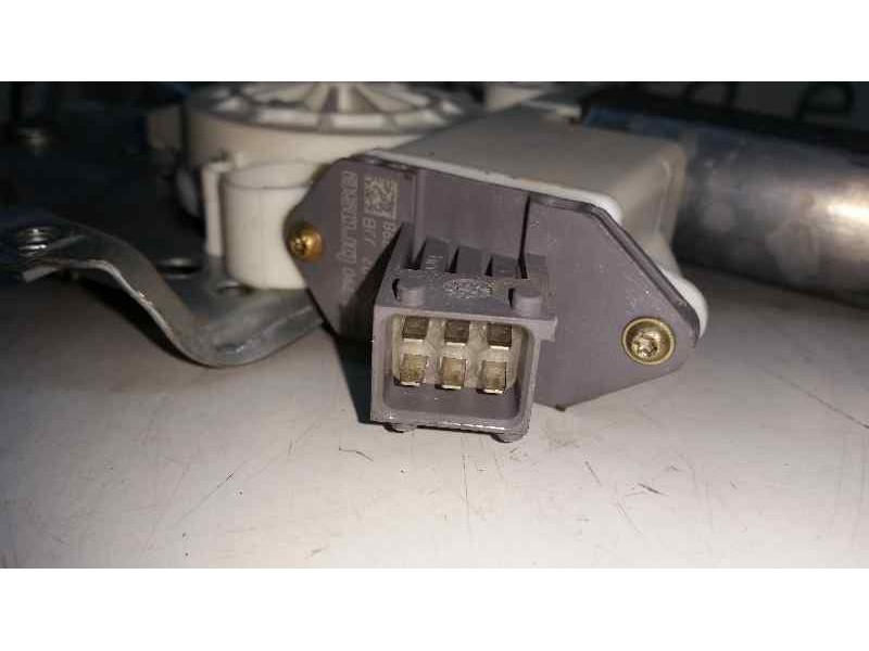 Recambio de elevalunas trasero derecho para toyota avensis berlina (t25) 2.0 d4-d executive sedán (4-ptas) referencia OEM IAM  6