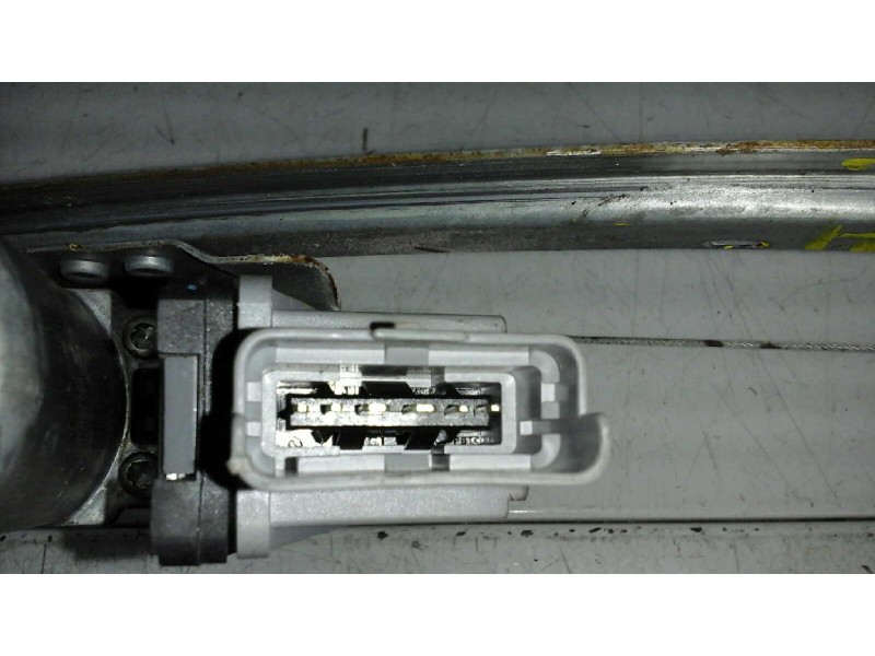 Recambio de elevalunas delantero derecho para citroën c3 1.1 referencia OEM IAM  6 PINS ELECTRICO