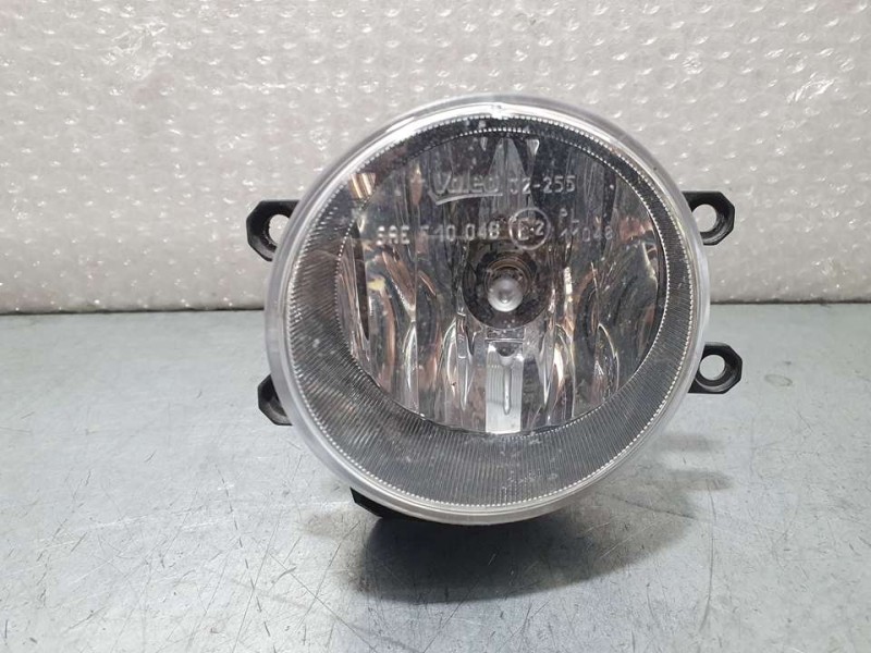 Recambio de faro antiniebla izquierdo para toyota yaris active referencia OEM IAM 8122002110 90008497 VALEO