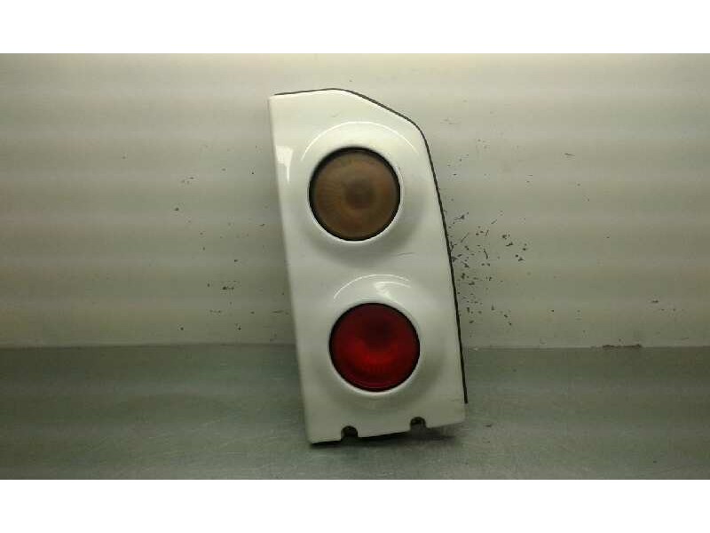 Recambio de piloto trasero derecho para santana 350 referencia OEM IAM   