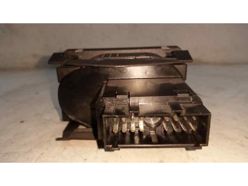 Recambio de mando luces para ford focus berlina (cap) ghia referencia OEM IAM 7M5T13A024LA  