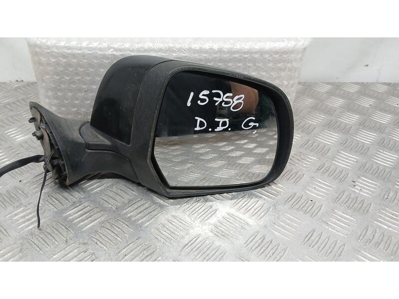 Recambio de retrovisor derecho para dacia duster ambiance 4x4 referencia OEM IAM 963015207R ELECTRICO 5 CABLES Y CLAVIJA CORTADA
