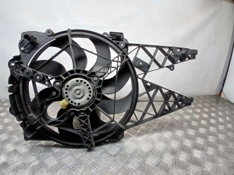 Recambio de electroventilador para opel combo d expression l1h1 referencia OEM IAM 518207180 896000000 DENSO