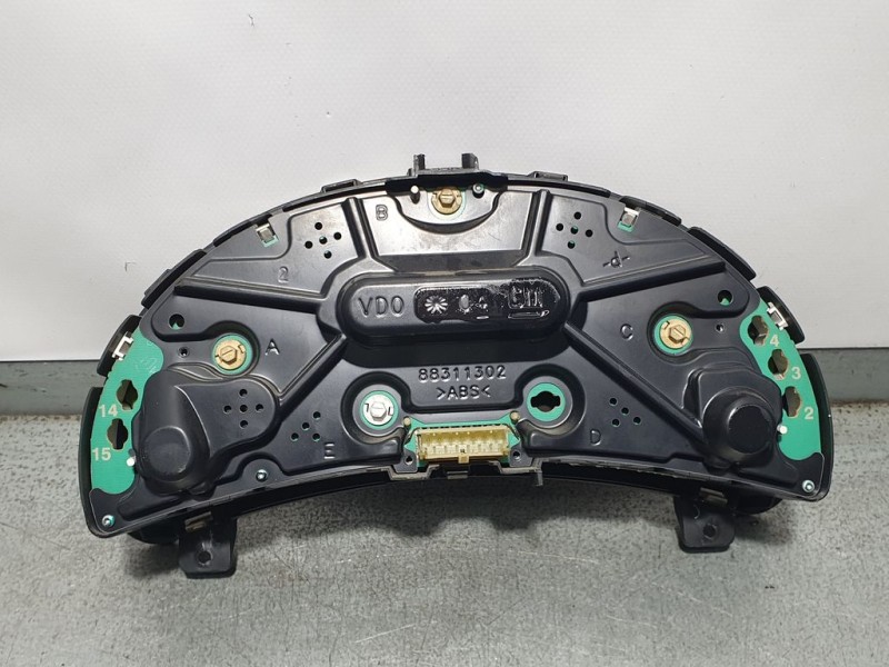 Recambio de cuadro instrumentos para opel corsa c enjoy referencia OEM IAM 13173347WA 110008988026 VDO