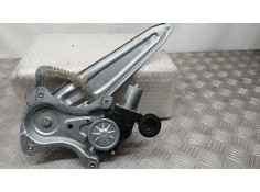 ELEVALUNAS TRASERO DERECHO 698030K190 C46218101 ELECTRICO 2 PINS BROSE