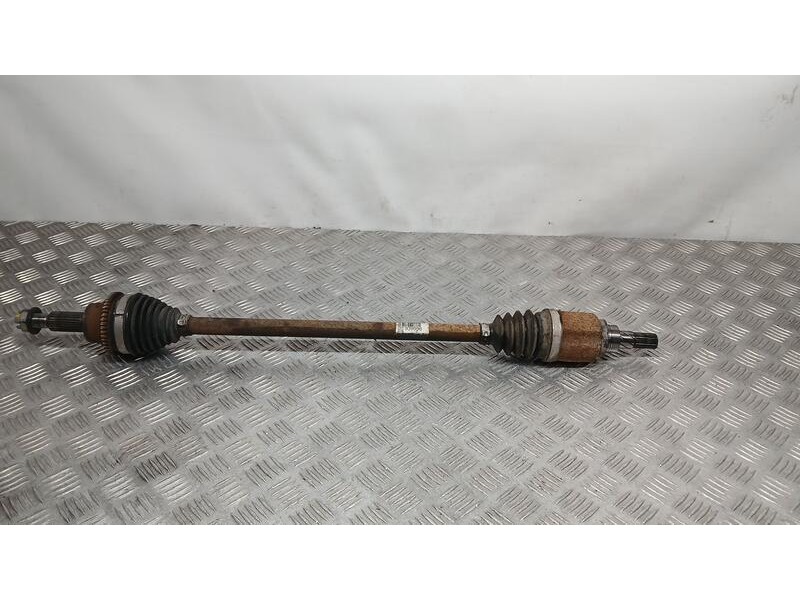 Recambio de transmision trasera izquierda para dacia duster ambiance 4x4 referencia OEM IAM 8200939996  