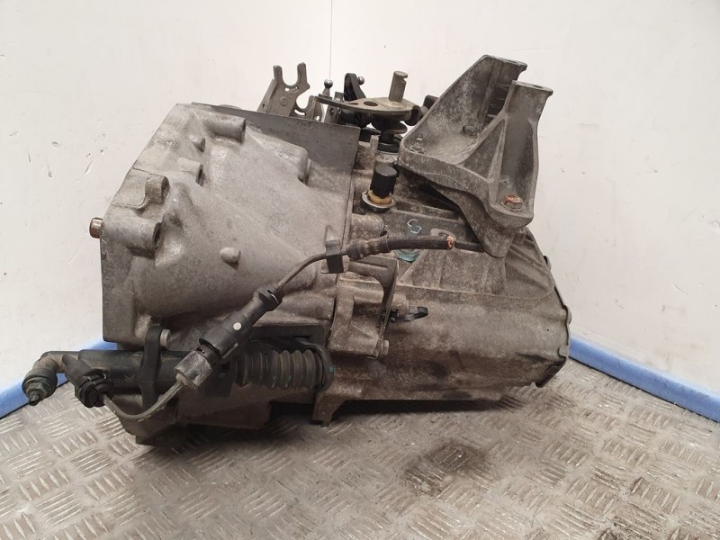 Recambio de caja cambios para citroën c5 berlina exclusive referencia OEM IAM 20MB25 0644097 6 VELOCIDADES