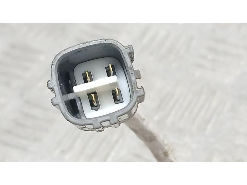 Recambio de sonda lambda para toyota aygo x play referencia OEM IAM 894650H070  02658030446