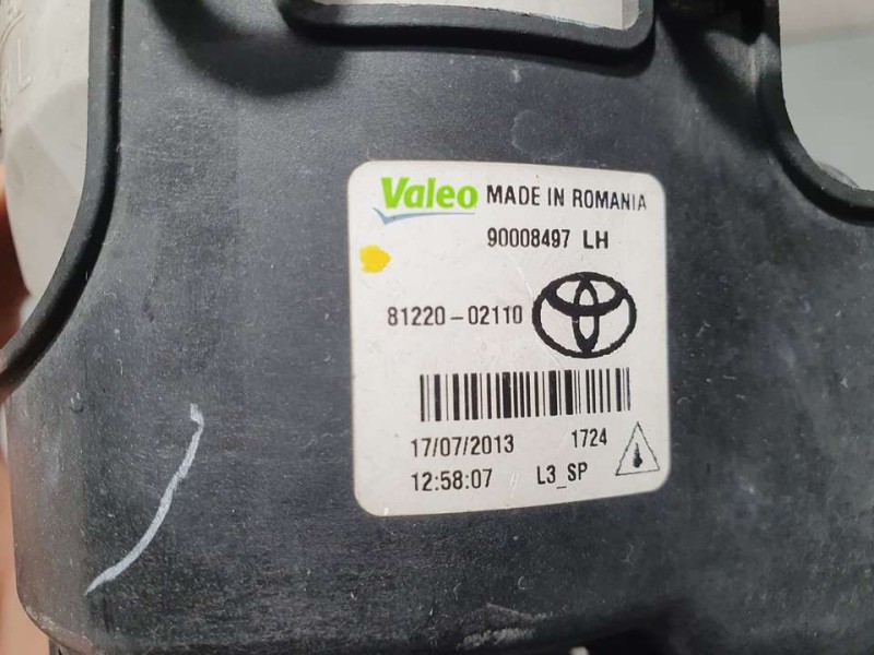 Recambio de faro antiniebla izquierdo para toyota yaris active referencia OEM IAM 8122002110 90008497 VALEO