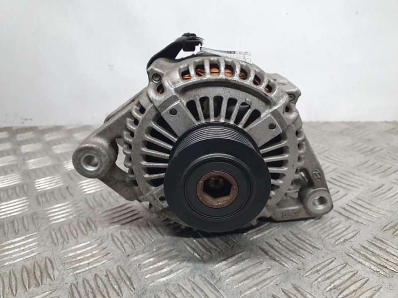 Recambio de alternador para kia sorento 2.5 crdi active referencia OEM IAM 373004A300 021319212 DENSO