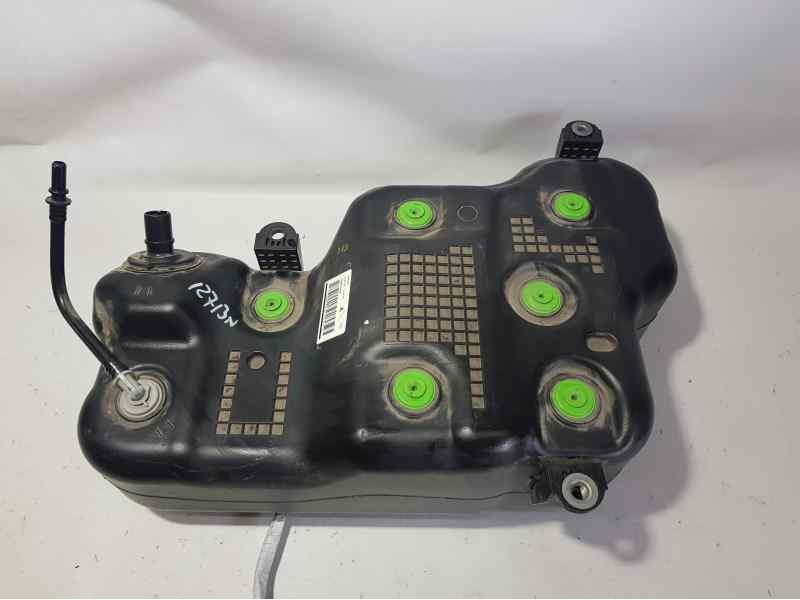 Recambio de deposito adblue para kia sportage drive 2wd referencia OEM IAM 31500D7900  