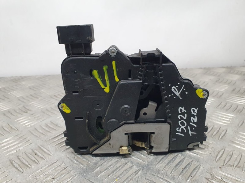 Recambio de cerradura puerta trasera izquierda para citroën nemo basis referencia OEM IAM 1355028080 968848100 6 PINES