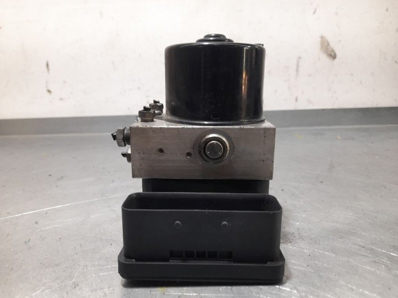 Recambio de abs para ford focus turnier (cb4) trend referencia OEM IAM 8M512C405CA 1002060400 ATE