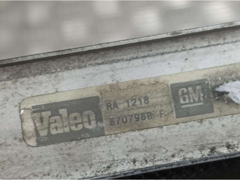 Recambio de radiador agua para saab 9-3 berlina 2.2 tid vector referencia OEM IAM 870798B  VALEO