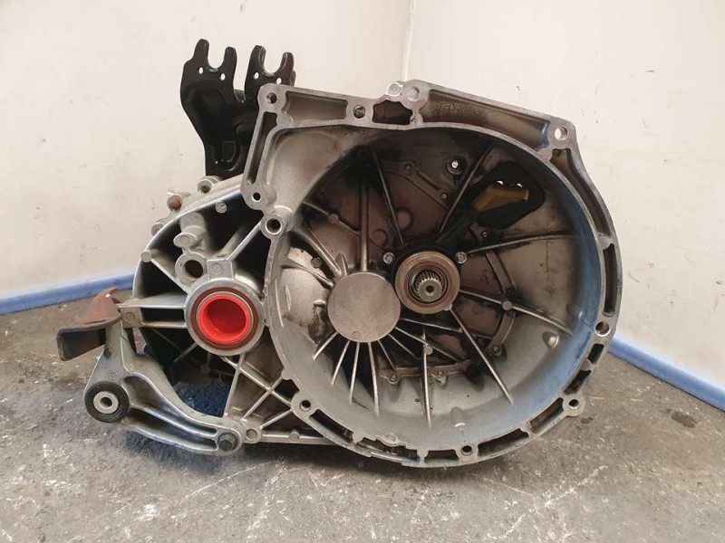 Recambio de caja cambios para volvo s40 berlina 1.6 d kinetic referencia OEM IAM 6N5R7002YD 021107 5VELOCIDADES