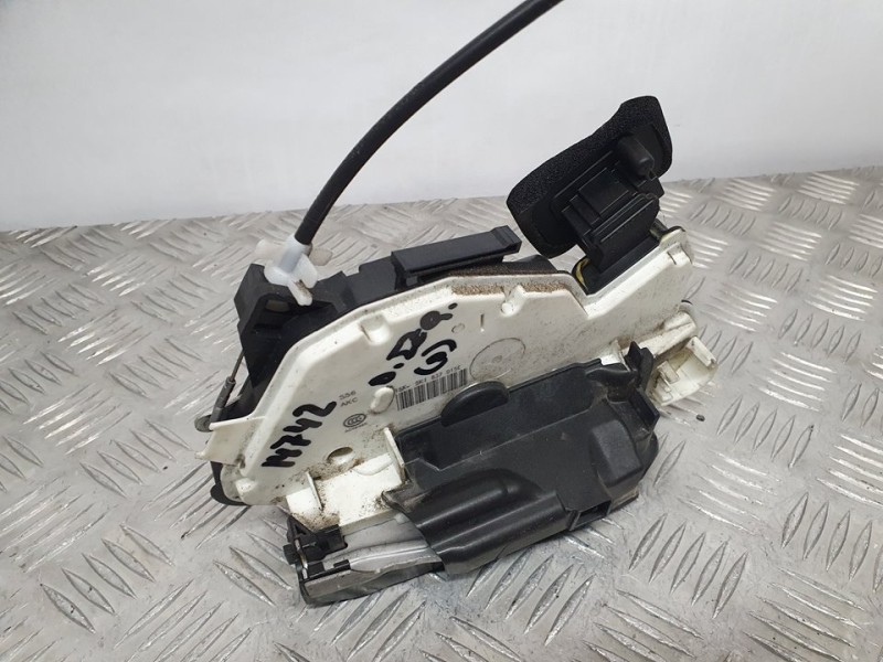 Recambio de cerradura puerta delantera izquierda para volkswagen polo (6c1) advance bluemotion referencia OEM IAM 5K1937015E  7 