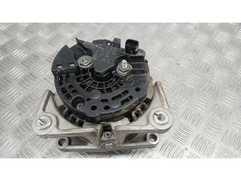 Recambio de alternador para opel astra gtc cosmo referencia OEM IAM 13229985 BOSCH 0124425050