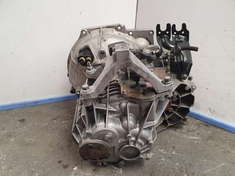 Recambio de caja cambios para volvo s40 berlina 1.6 d kinetic referencia OEM IAM 6N5R7002YD 021107 5VELOCIDADES