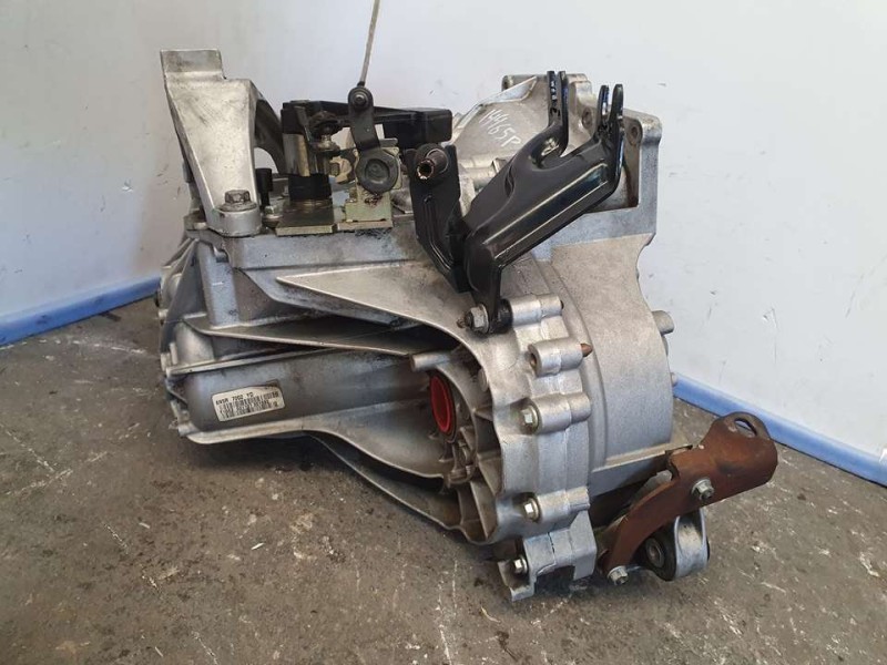 Recambio de caja cambios para volvo s40 berlina 1.6 d kinetic referencia OEM IAM 6N5R7002YD 021107 5VELOCIDADES