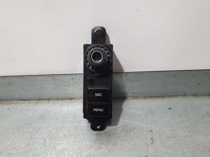 Recambio de mando multifuncion para peugeot 208 style referencia OEM IAM 98097243XU01 1904241036 VALEO