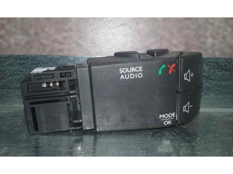 Recambio de mando radio para dacia dokker ambiance referencia OEM IAM 255522448R  VALEO