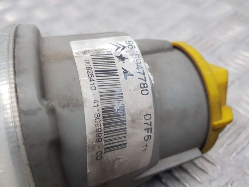 Recambio de faro antiniebla izquierdo para peugeot 1007 dolce referencia OEM IAM 9648947780  