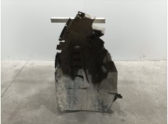 PLASTICO PASE RUEDA DEL. DCH. 1613127080 