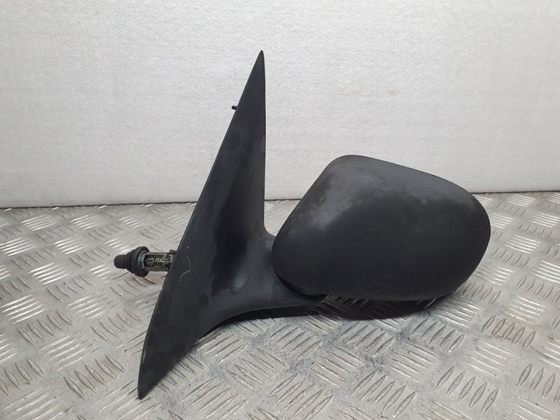 Recambio de retrovisor izquierdo para fiat bravo (182) 1.4 12v s referencia OEM IAM SIN REF  C/M