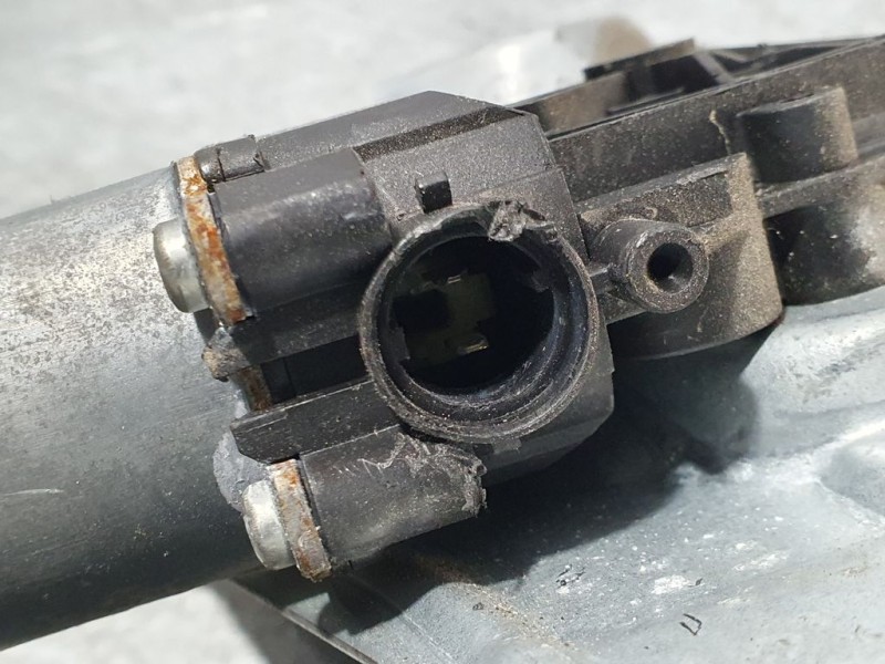 Recambio de elevalunas delantero izquierdo para renault clio iii exception referencia OEM IAM 8200843592  ELECTRICO 2 PINS