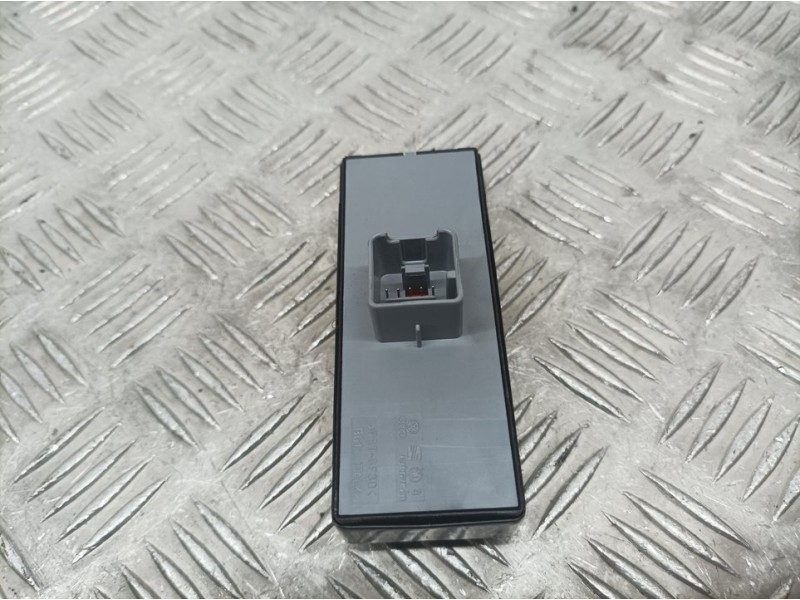 Recambio de mando elevalunas delantero izquierdo para volkswagen polo (6c1) advance bluemotion referencia OEM IAM 6R0867255K 6C0