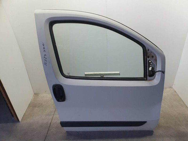 Recambio de puerta delantera derecha para citroën nemo basis referencia OEM IAM 1636123880  