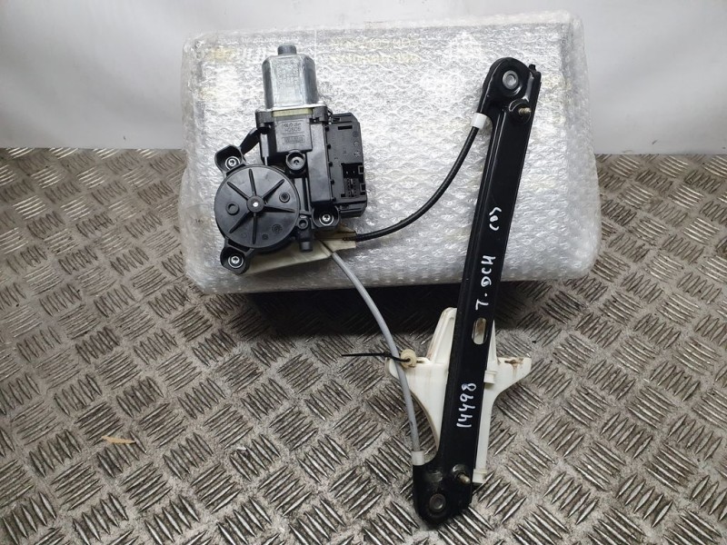 Recambio de elevalunas trasero derecho para volkswagen polo (6c1) advance bluemotion referencia OEM IAM SIN REF  ELECTRICO