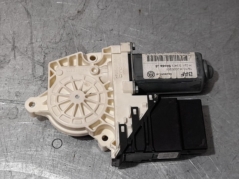 Recambio de motor elevalunas trasero derecho para skoda octavia combi (1z5) elegance referencia OEM IAM 995933200  