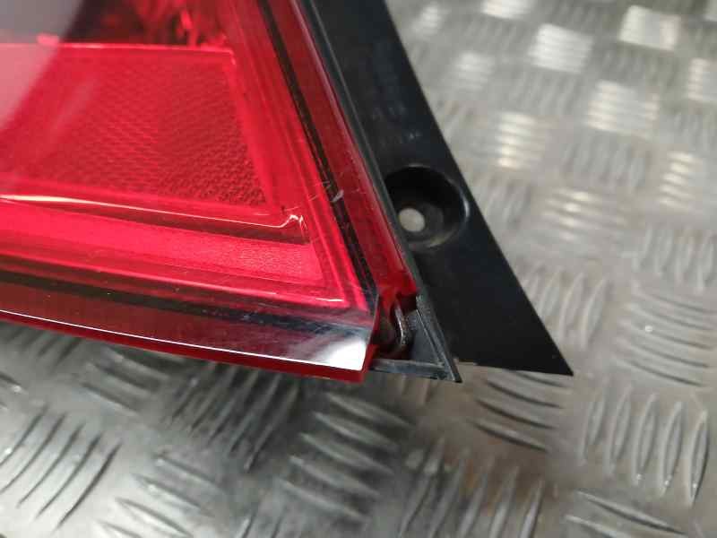 Recambio de piloto trasero izquierdo para hyundai i30 classic referencia OEM IAM 924012R010  ROZADO Y CANTO ROTO