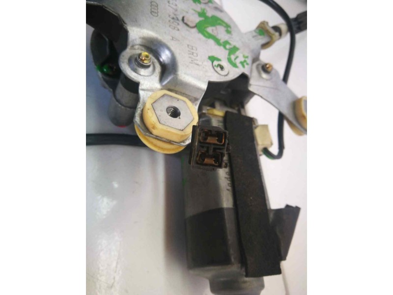 Recambio de elevalunas delantero derecho para audi 100 berlina (443) referencia OEM IAM 4A0837398A  DOS PINS