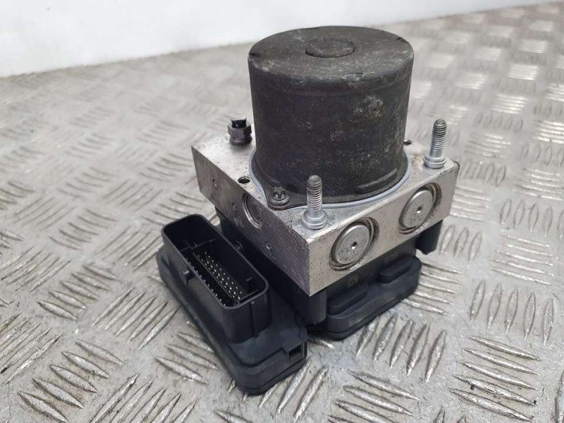 Recambio de abs para iveco daily ka caja cerrada gran espacio 35s... batalla 3300 referencia OEM IAM 5801815699 0265243239 