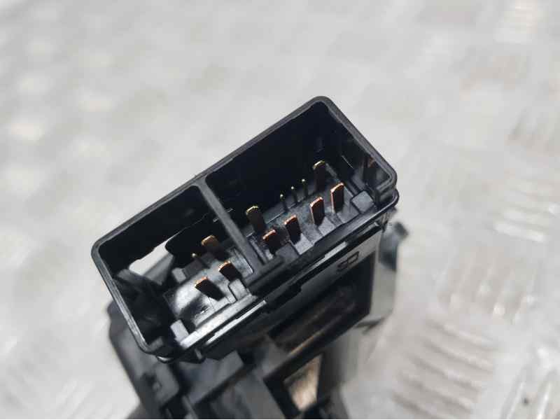 Recambio de mando limpia para toyota yaris active referencia OEM IAM 846520D180  