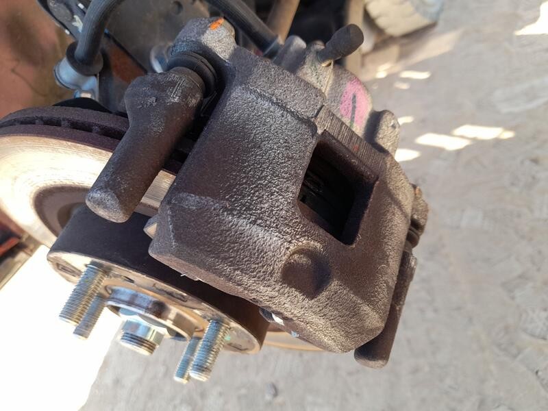 Recambio de pinza freno delantera derecha para mitsubishi mirage / space star vi hatchback (a0_a) 1.2 referencia OEM IAM 4605B00