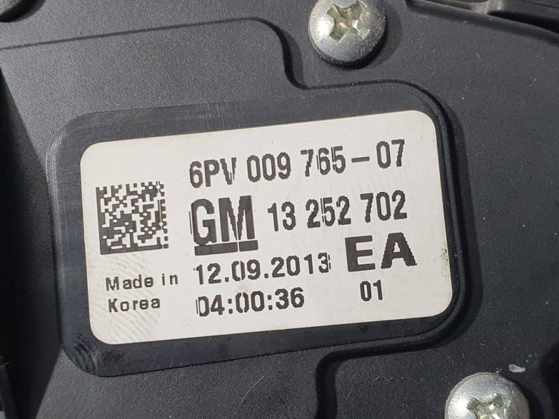 Recambio de potenciometro pedal para chevrolet cruze lt referencia OEM IAM 13252702 6PV00976507 GM