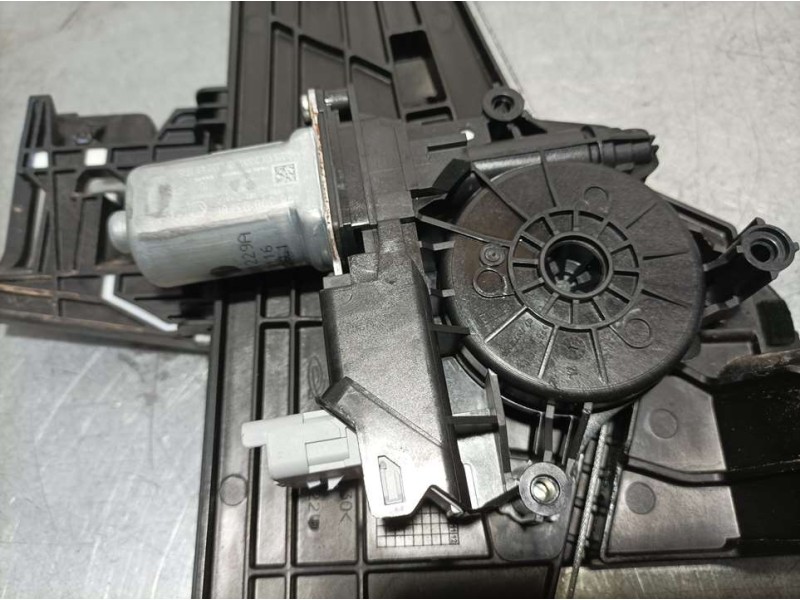 Recambio de elevalunas trasero izquierdo para peugeot 2008 (p1) allure referencia OEM IAM 9843774280  ELECTRICO 6 PINS