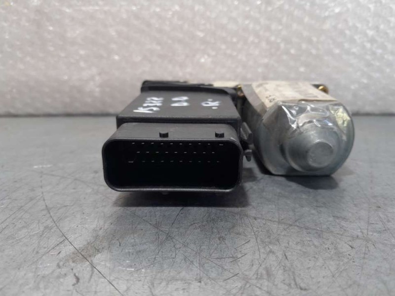 Recambio de motor elevalunas delantero derecho para seat toledo (1m2) select referencia OEM IAM 105527301 1C1959802A 