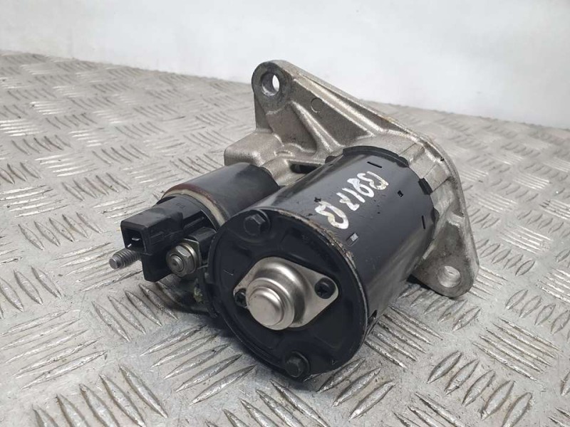Recambio de motor arranque para volkswagen polo (9n1) trendline referencia OEM IAM 02T911023 0001120400 BOSCH