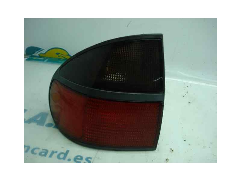Recambio de piloto trasero izquierdo para renault laguna (b56) 2.0 rt (b56c/h/l) referencia OEM IAM 7701038275  