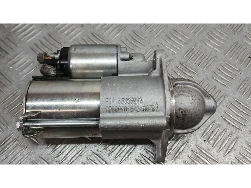 Recambio de motor arranque para opel astra gtc cosmo referencia OEM IAM 55556092  